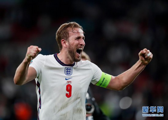 俄罗斯队豪取胜利，成功挺进欧锦赛淘汰赛