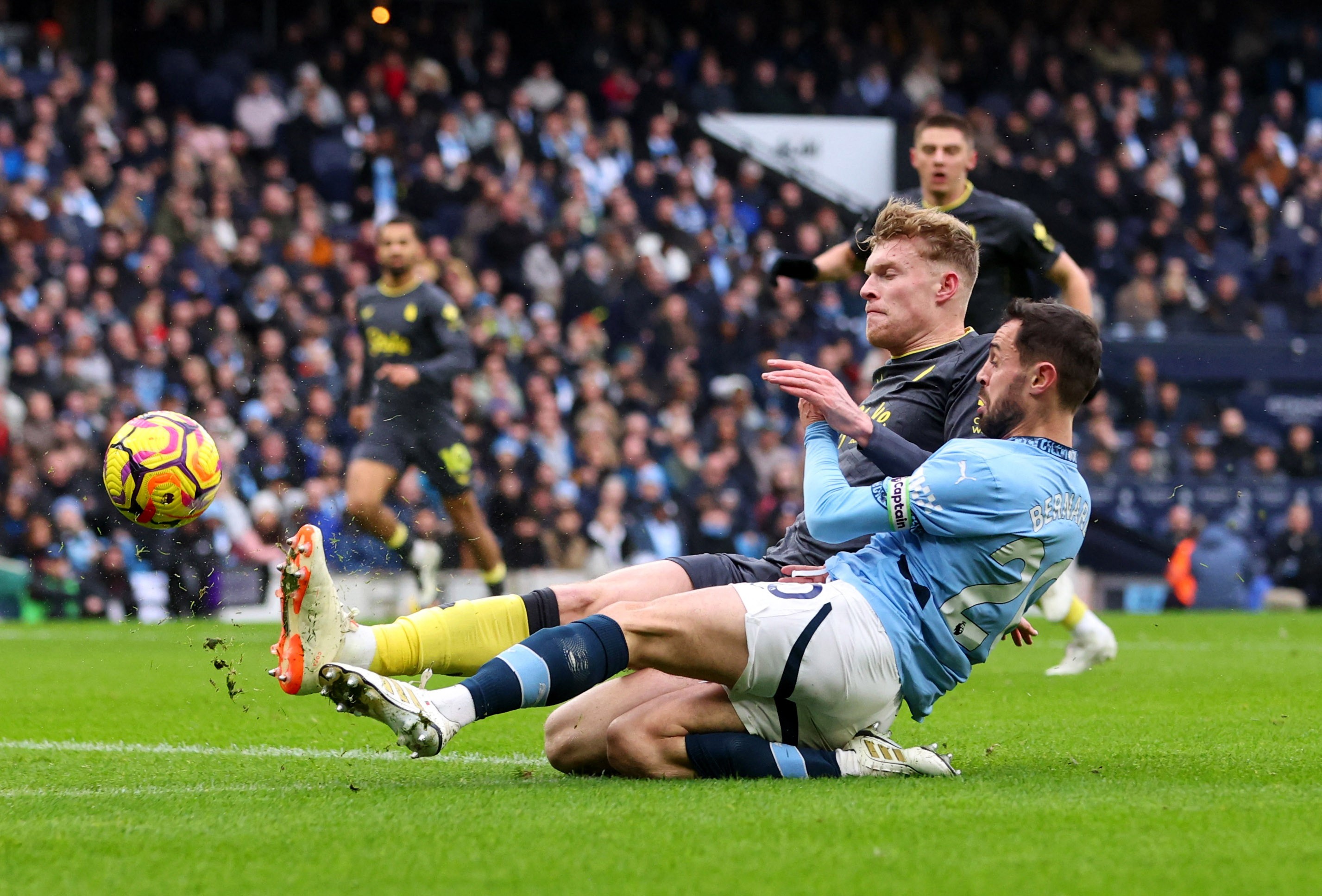 弗赖堡球员状态火爆，多次绝佳射门机会的简单介绍