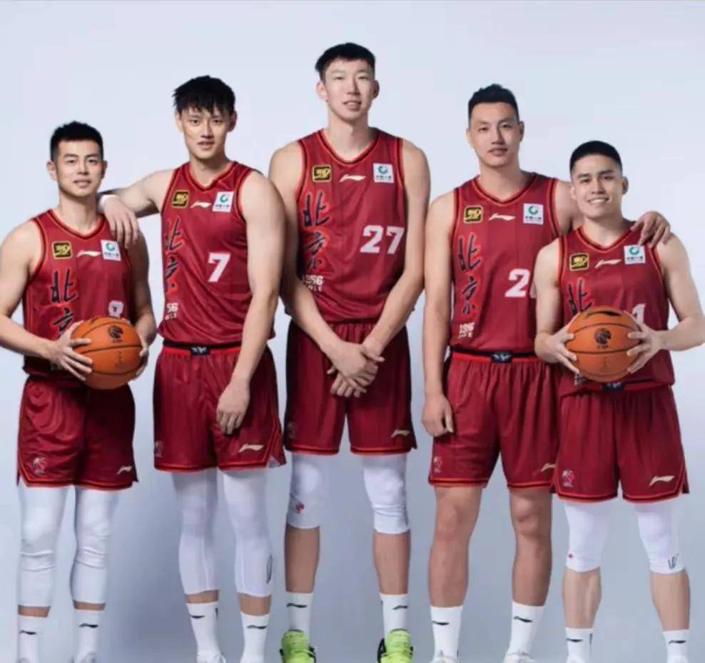 关于华北德比强强对话精彩纷呈球迷关注的信息