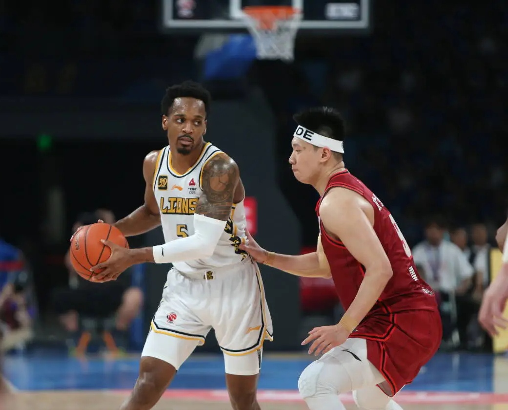 关于华北德比强强对话精彩纷呈球迷关注的信息