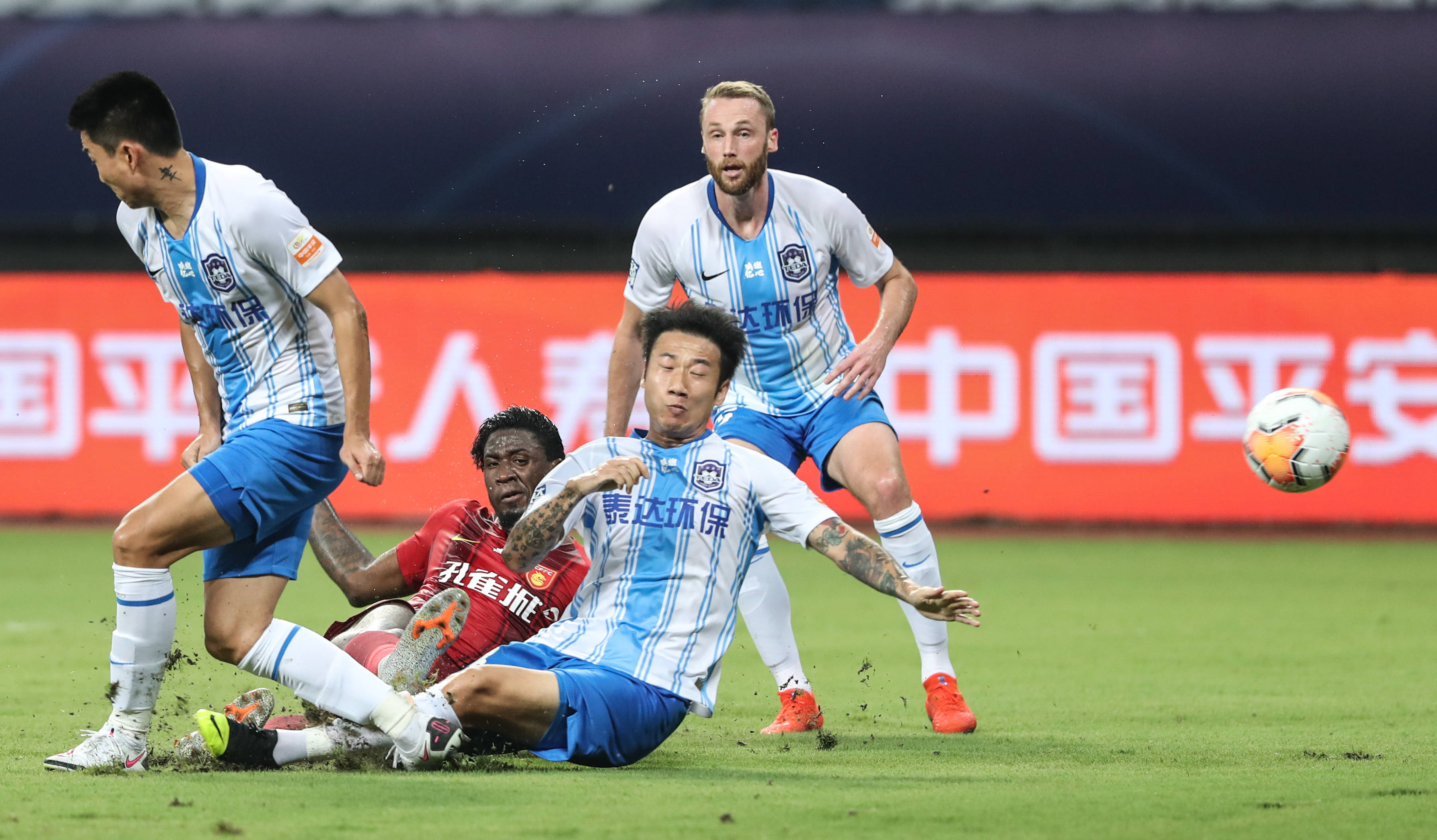 包含河北华夏幸福队掌握对战节奏，取得关键胜利的词条