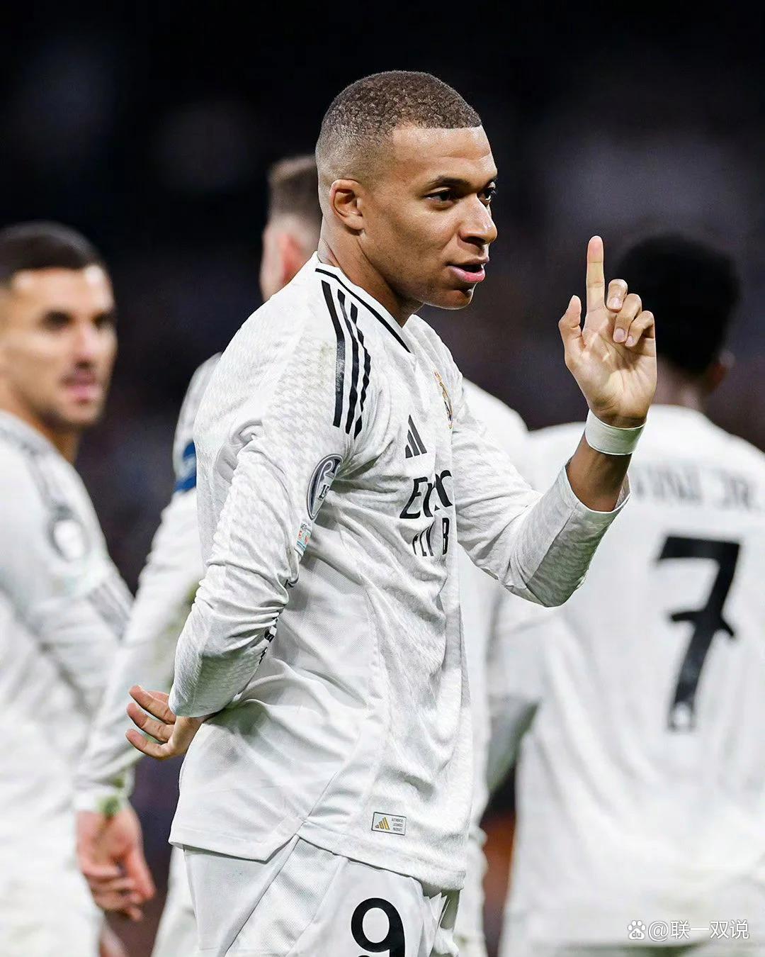 皇马惊险晋级，欧冠巨人再度闯入强