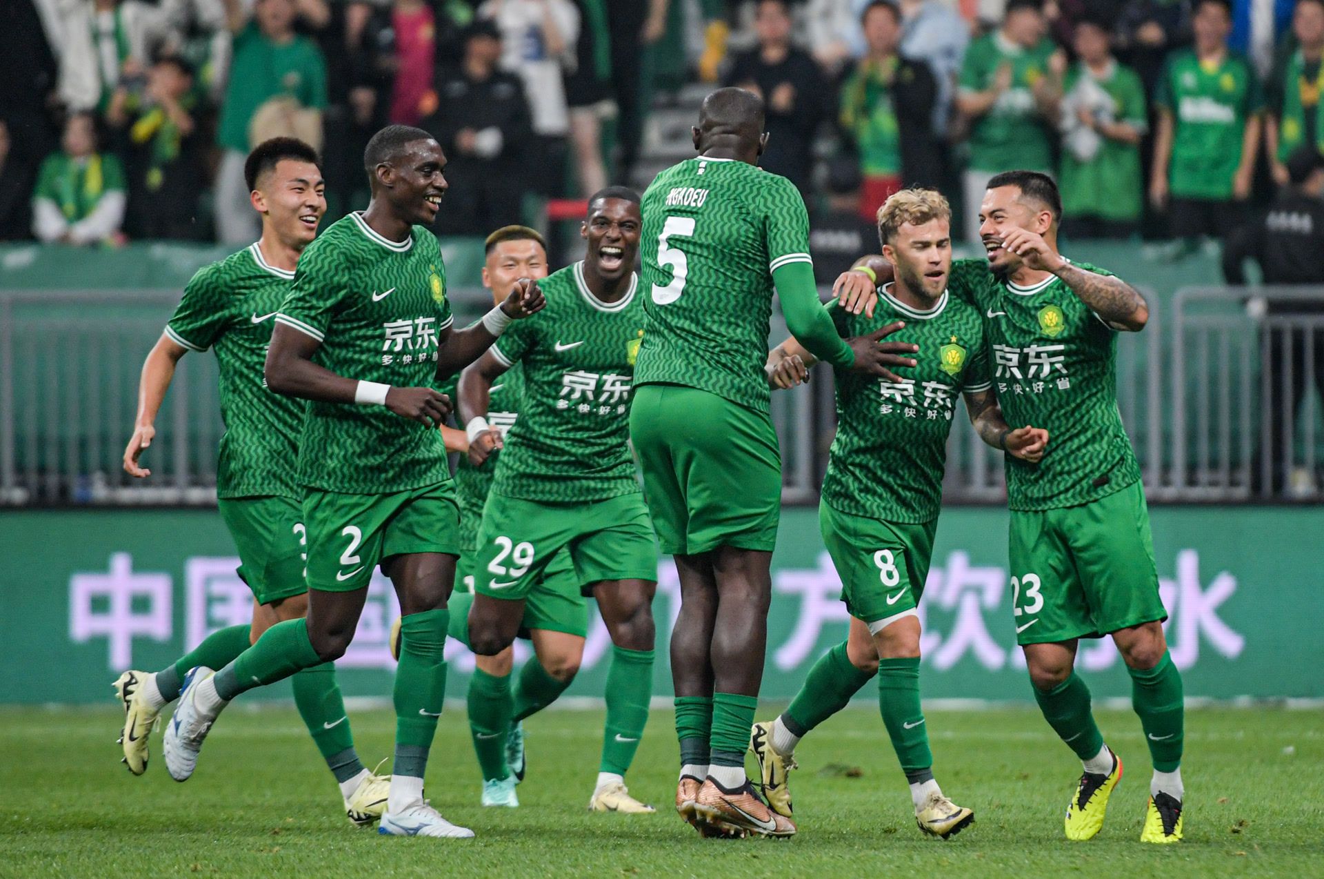 圣文德奇主场击败对手，豪取三分