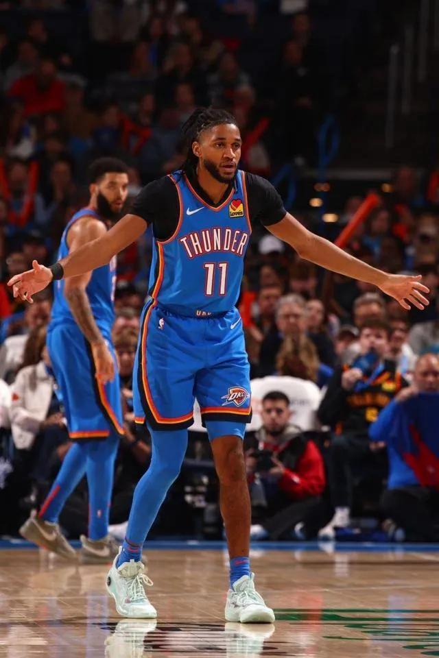 76人惨败雷霆，球队考验仍在增加