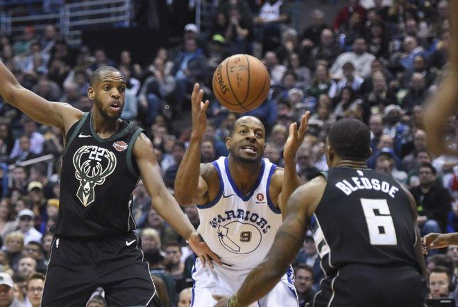 西部第一黑马逆袭,国王逼平雄鹿创意想不到胜利的简单介绍 西部第一黑马逆袭,国王逼平雄鹿创意想不到胜利的简单介绍