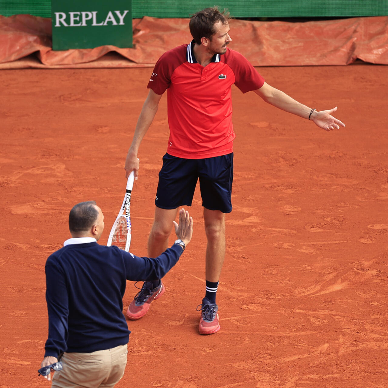 美国网球队血洗法国网球队，梅德韦杰夫绝境逆转的简单介绍