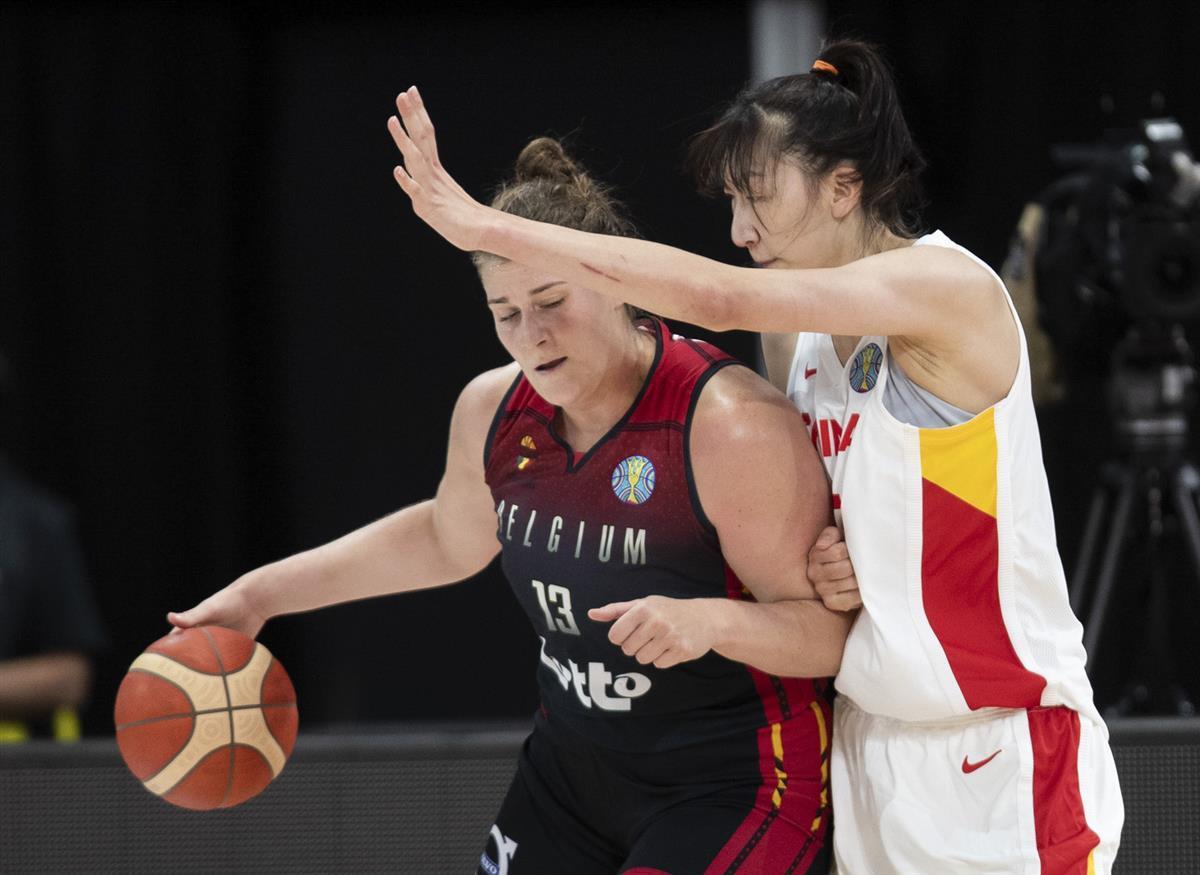 中国队力克法国队，黄鸭组合关键制胜